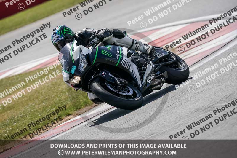 donington no limits trackday;donington park photographs;donington trackday photographs;no limits trackdays;peter wileman photography;trackday digital images;trackday photos